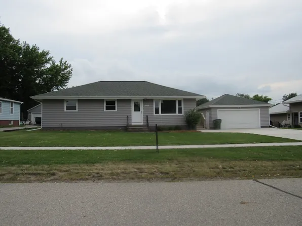 2008 Locust St, Granger, IA 50109