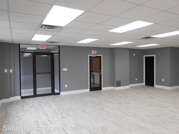 2nd image of 2250 N Lincoln Ave APT 501