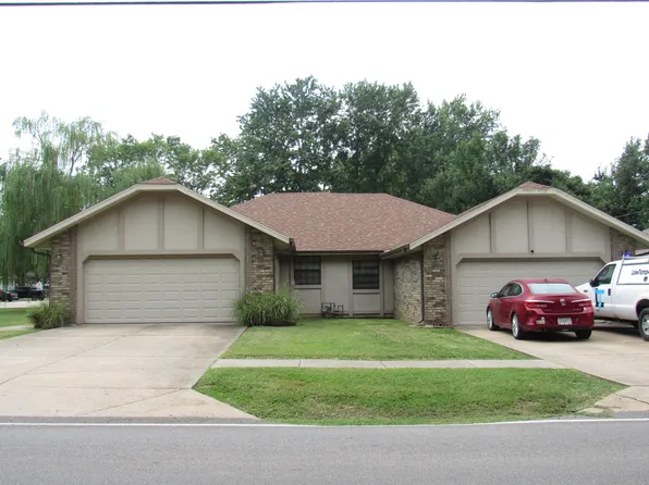 919 & 921 N Boston Lane, Republic, MO 65738
