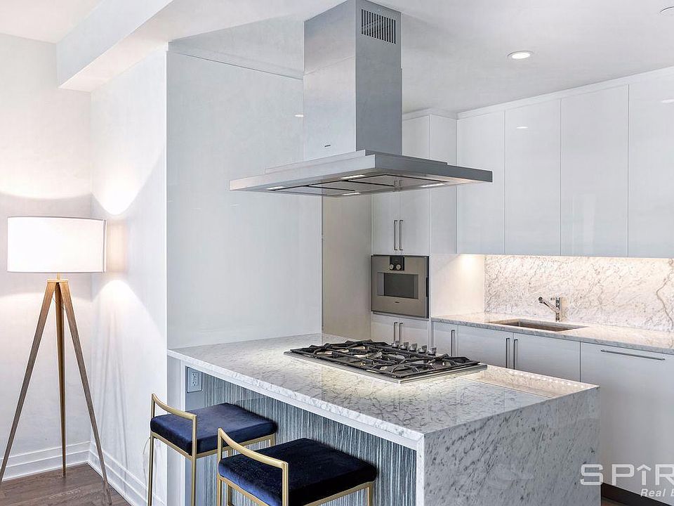 1st image of 460 W 42nd St APT 55N