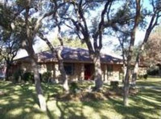 806 Hillcrest Dr, Brownwood, TX 76801