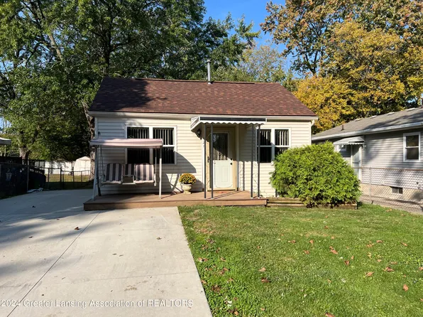 521 N Deerfield Ave, Lansing, MI 48917