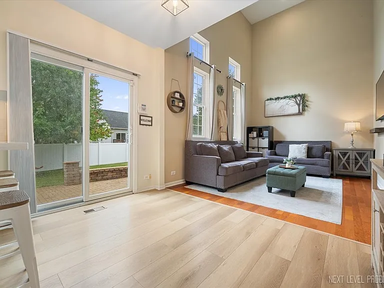 1677 Blackwell Ln — Photo 8
