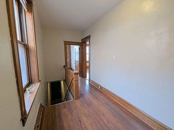 2nd image of 3627 Pennsylvania Ave #2F