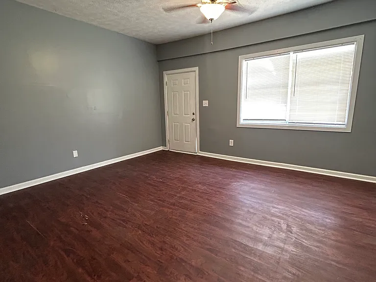 270 Shady Pine Ln — Photo 7