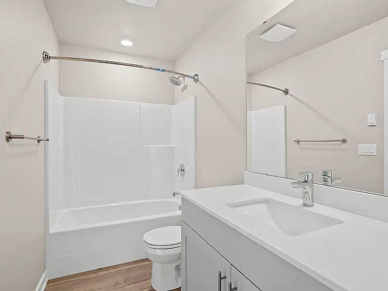 13730 Manor Way #E5 — Photo 19