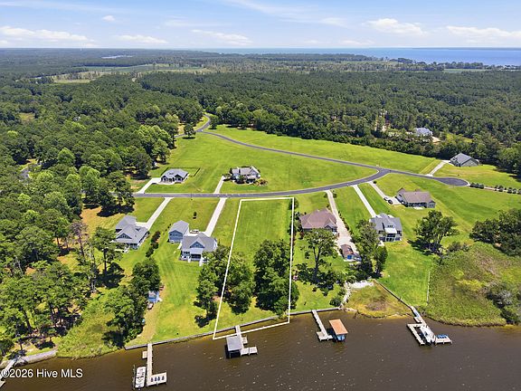 3rd image of 434 Southern Plantation Drive S