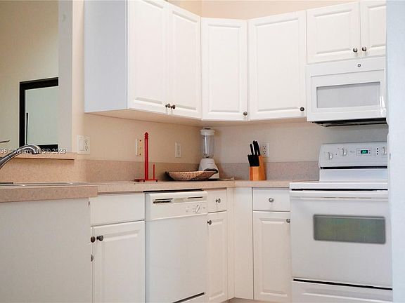 5th image of 4700 SW 160th Ave APT 421