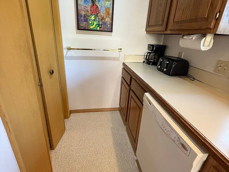 17066 Cooper Dr — Photo 27
