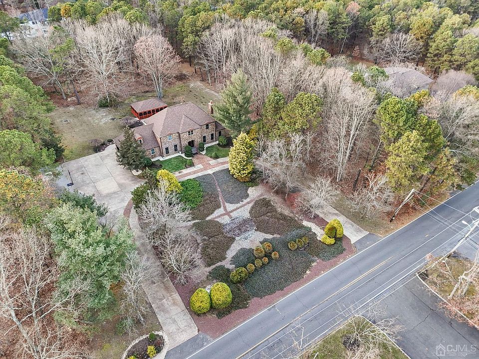 224 Old Rd, Monroe Township, NJ 08831 Zillow