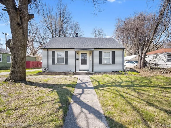 20015 Five Points St, Redford, MI 48240