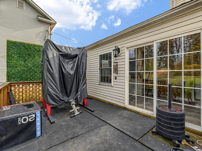 101 Sycamore Ave — Photo 30