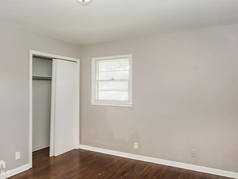 1003 Heard Ct SE — Photo 14