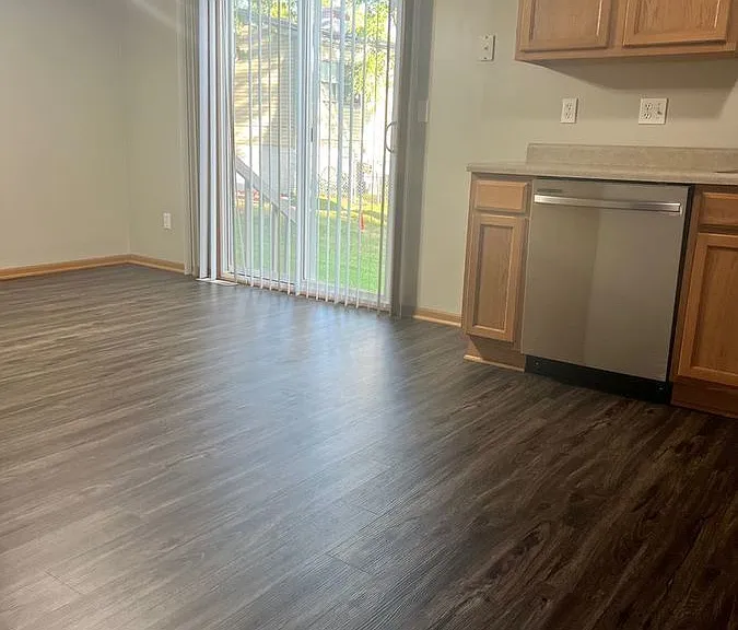 1701 Dainesway — Photo 11
