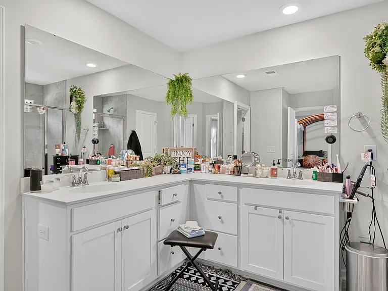 164 Garden Lily Ln — Photo 23