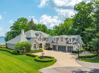 4326 Commerce Rd, Orchard Lake, MI 48324