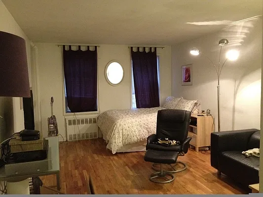 Rented by Pink Stone Realty LLC | media 18