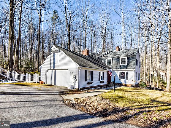 2nd image of 3312 Blackberry Ln