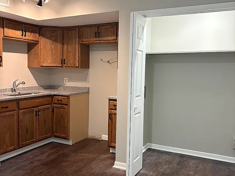 2835 Georgia Ave — Photo 6