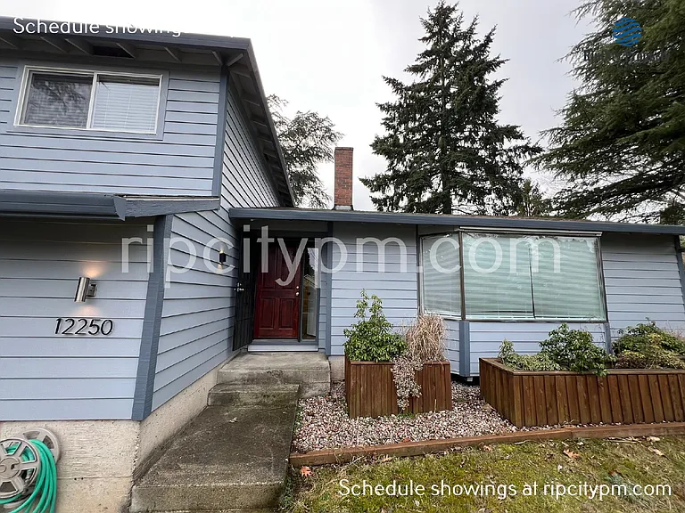 12250 SW Indian Hill Ln — Photo 3