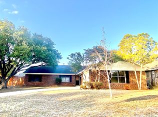 2 Royal Oaks Pl, Hickory Creek, TX 75065