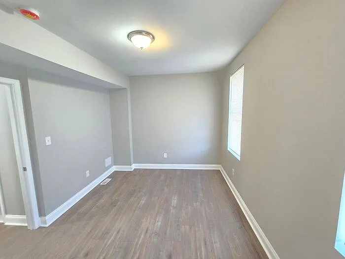Building Photo - 3169 Ravenwood Ave