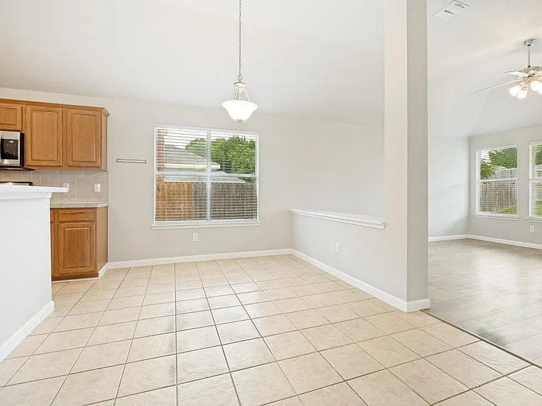 Breakfast area with tiles floors