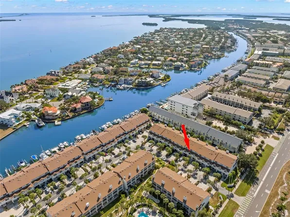 391 Madeira Cir, Tierra Verde, FL 33715