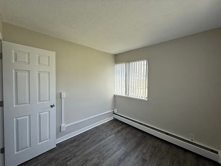 2860 Taft Ave SW — Photo 8