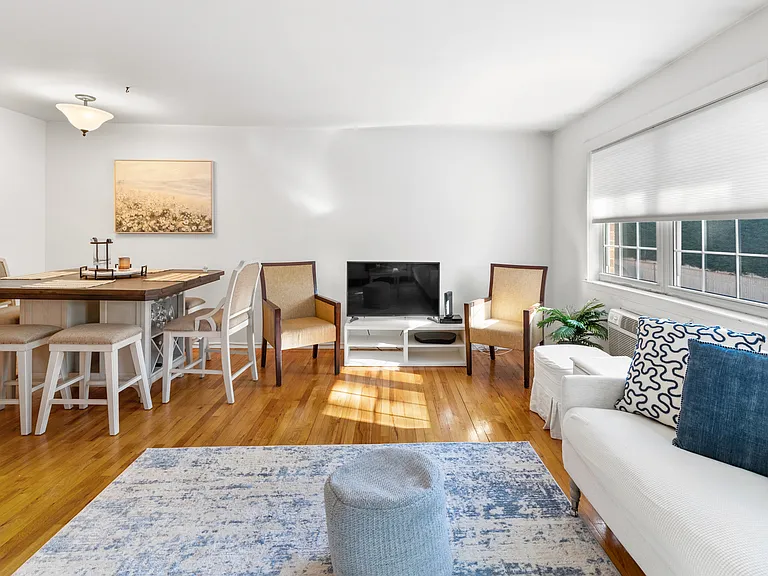 26 Layton Ave #27 — Photo 13