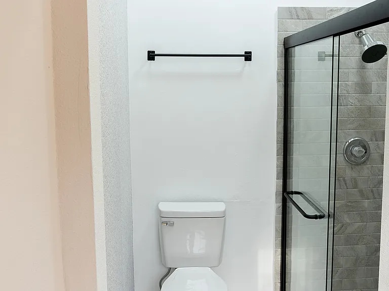 5401 Pullman Dr — Photo 34