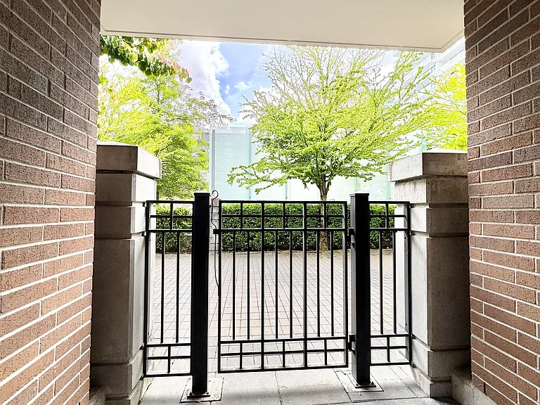 6351 Buswell St #XX — Photo 14