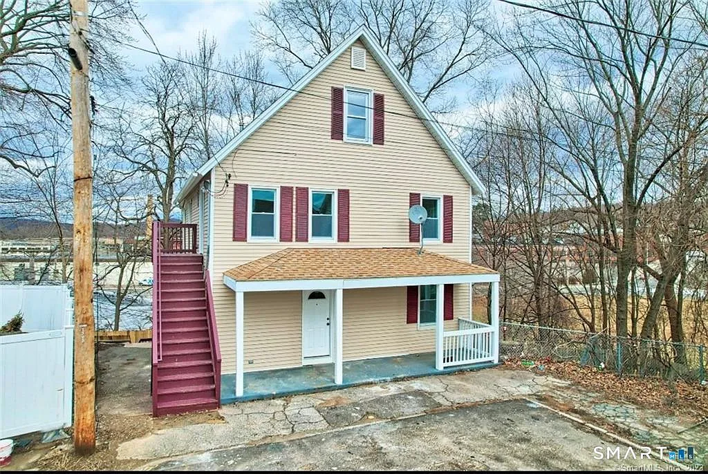 3 bed, 2.0 bath, 1750 sqft, $2,275 — Photo 1