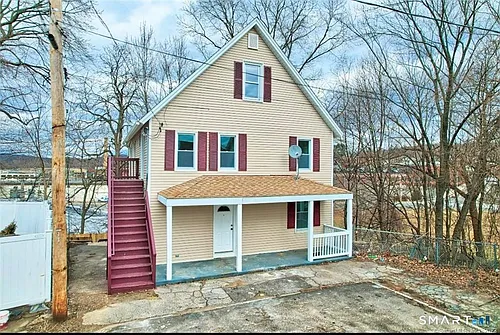 34 Lester St #2 Photo 1