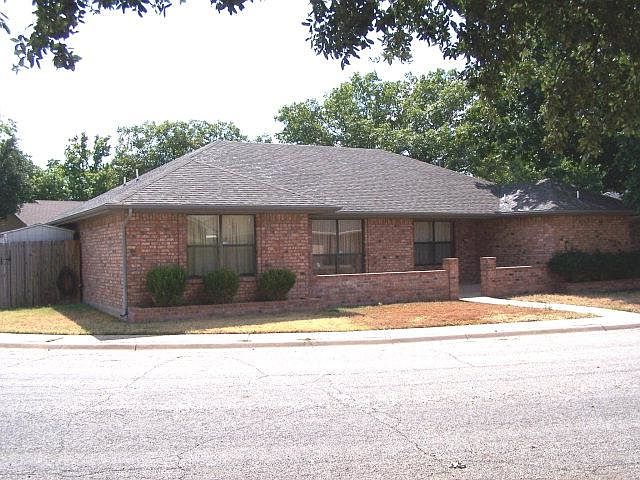 1st image of 3419 Sequoia Cir