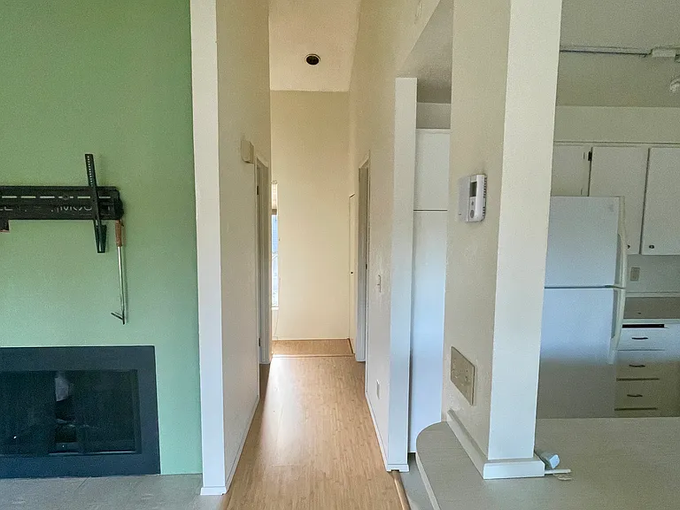 14703 NE 35th St — Photo 8
