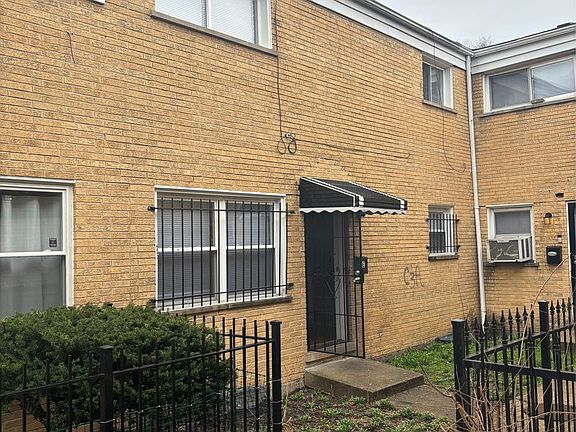 2nd image of 537 N Central Ave APT E
