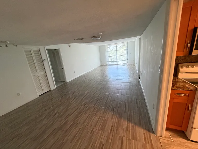 210 Seaview Dr #405 — Photo 10