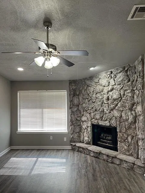 3 bed, 1293 sqft, $1,500 — Photo 4