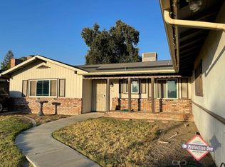 2414 S Divisadero St, Visalia, CA 93277