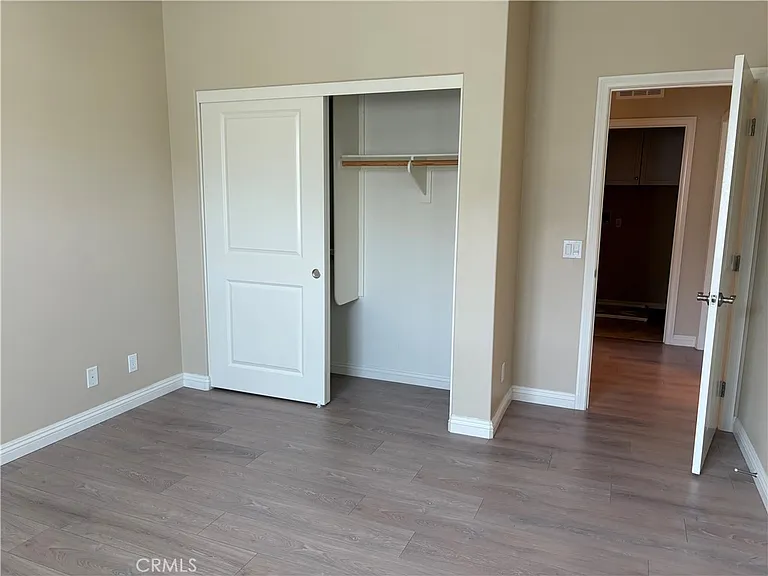 66 Somerton — Photo 28