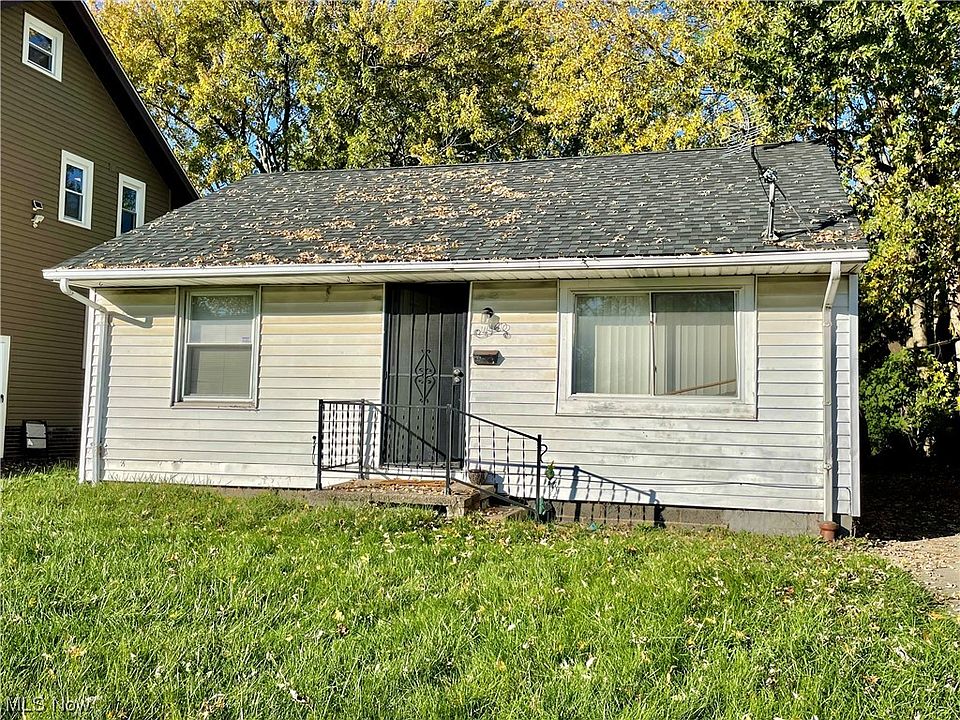 1st image of 4460 W 139th St