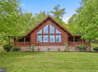 520 Rock Hill Ln, Hellam, PA 17406