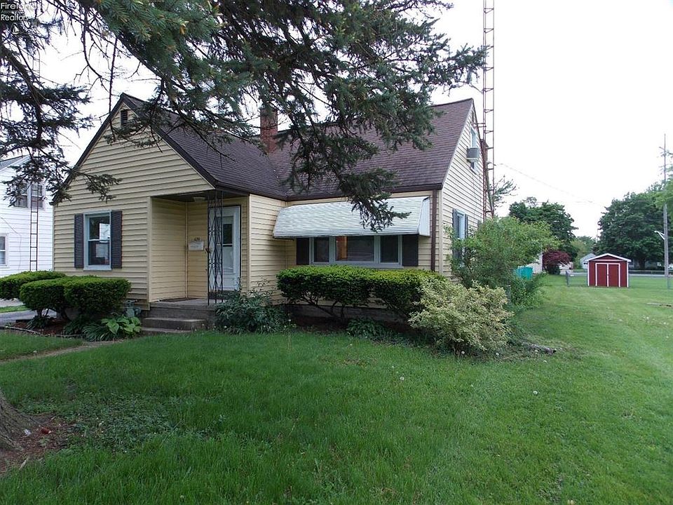 1st image of 630 Gibson St