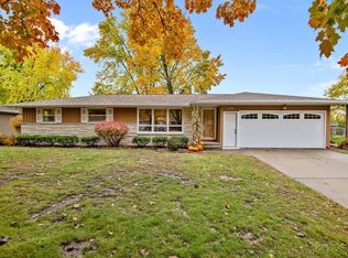 1175 Blue Ridge Dr, Green Bay, WI 54304