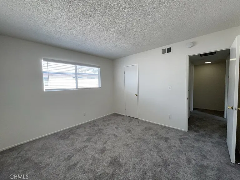18550 Hatteras St #21 — Photo 7