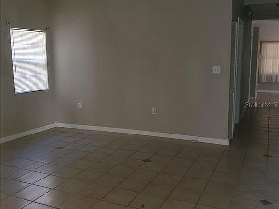 2nd image of 315 NE 9th Ave