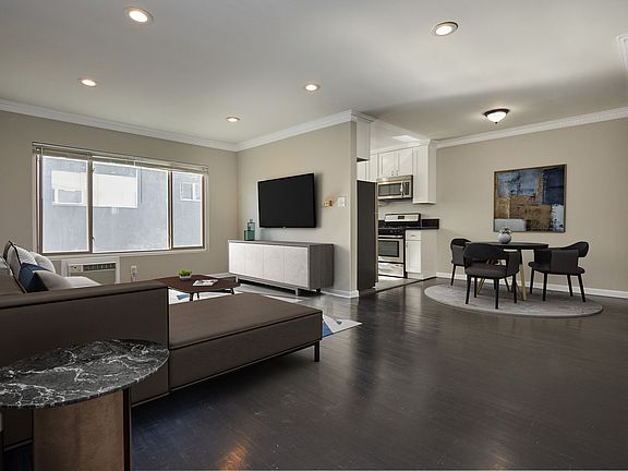 2nd image of 925 N Curson Ave APT 1