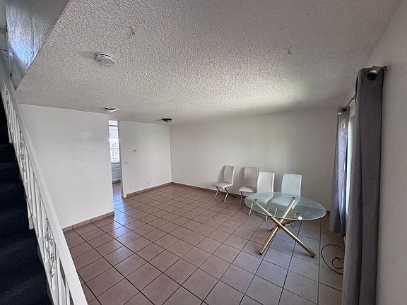 3rd image of 1604 Presioca St Unit 6