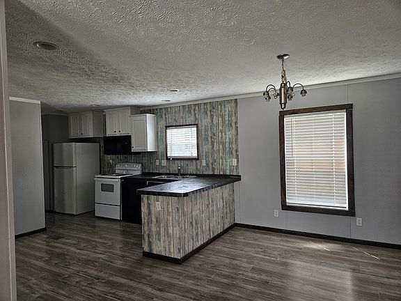 Kitchen/dining area